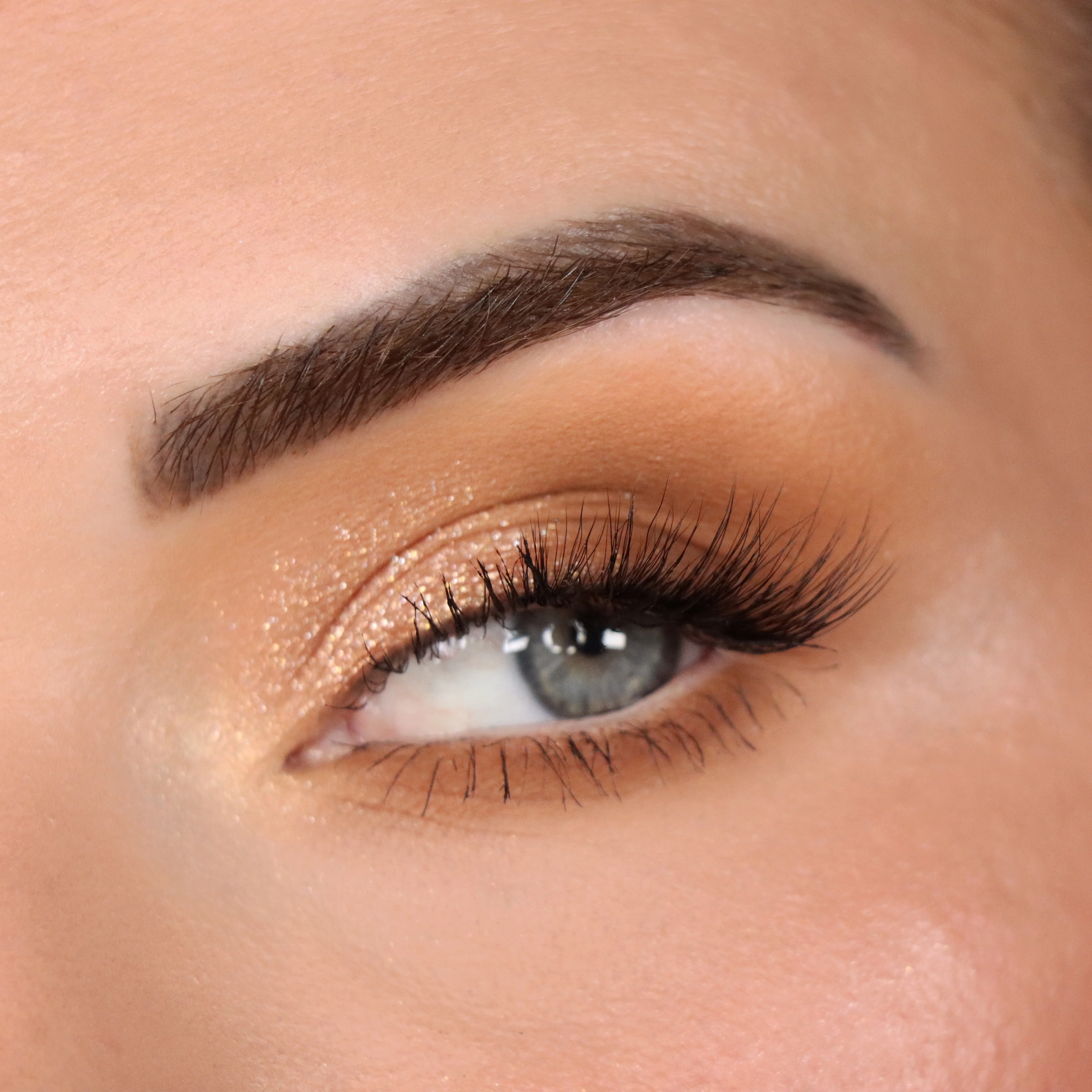 Amberglow 15 Color Eyeshadow Collection - Image 3